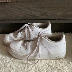 NIKE AIR FORCE 1s